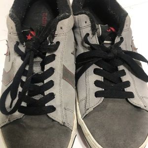 Men’s converse sneakers size 12